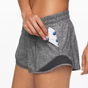 Lululemon Hotty Hot Low Rise Short 2.5"